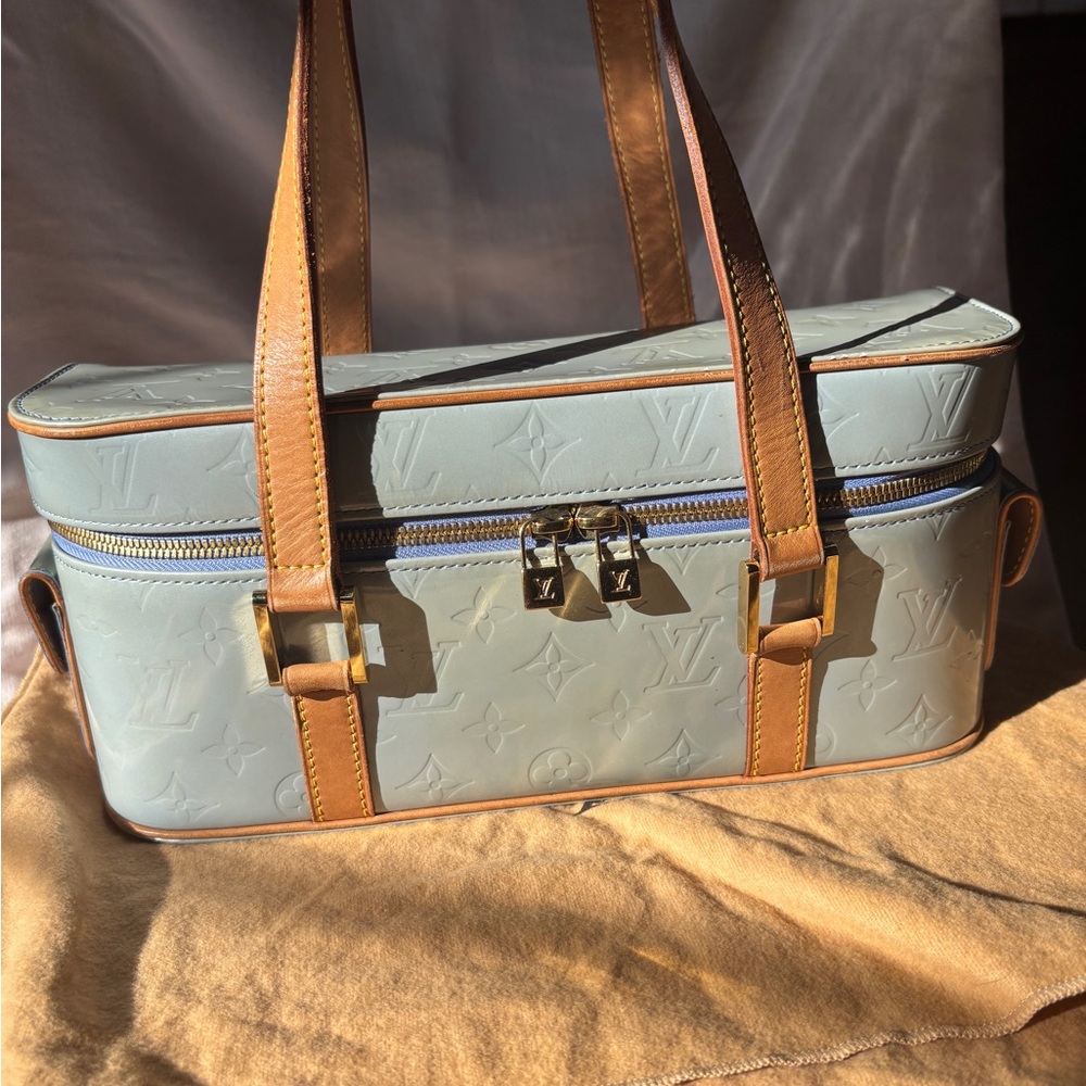 Louis Vuitton Monogram Vernis Sullivan Horizontal GM